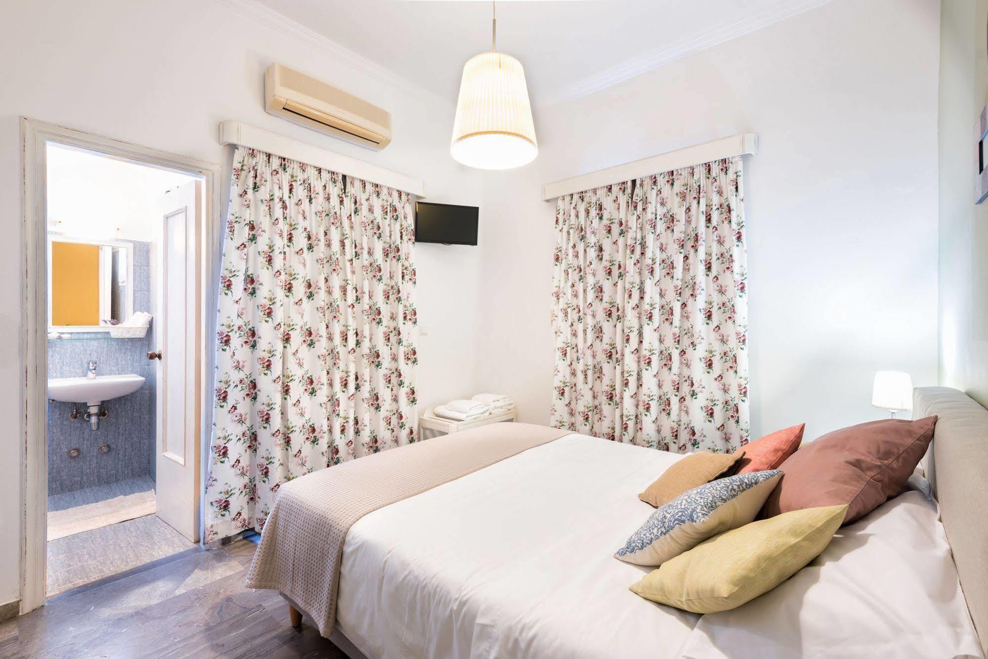 פארוס Hotel Oasis מראה חיצוני תמונה