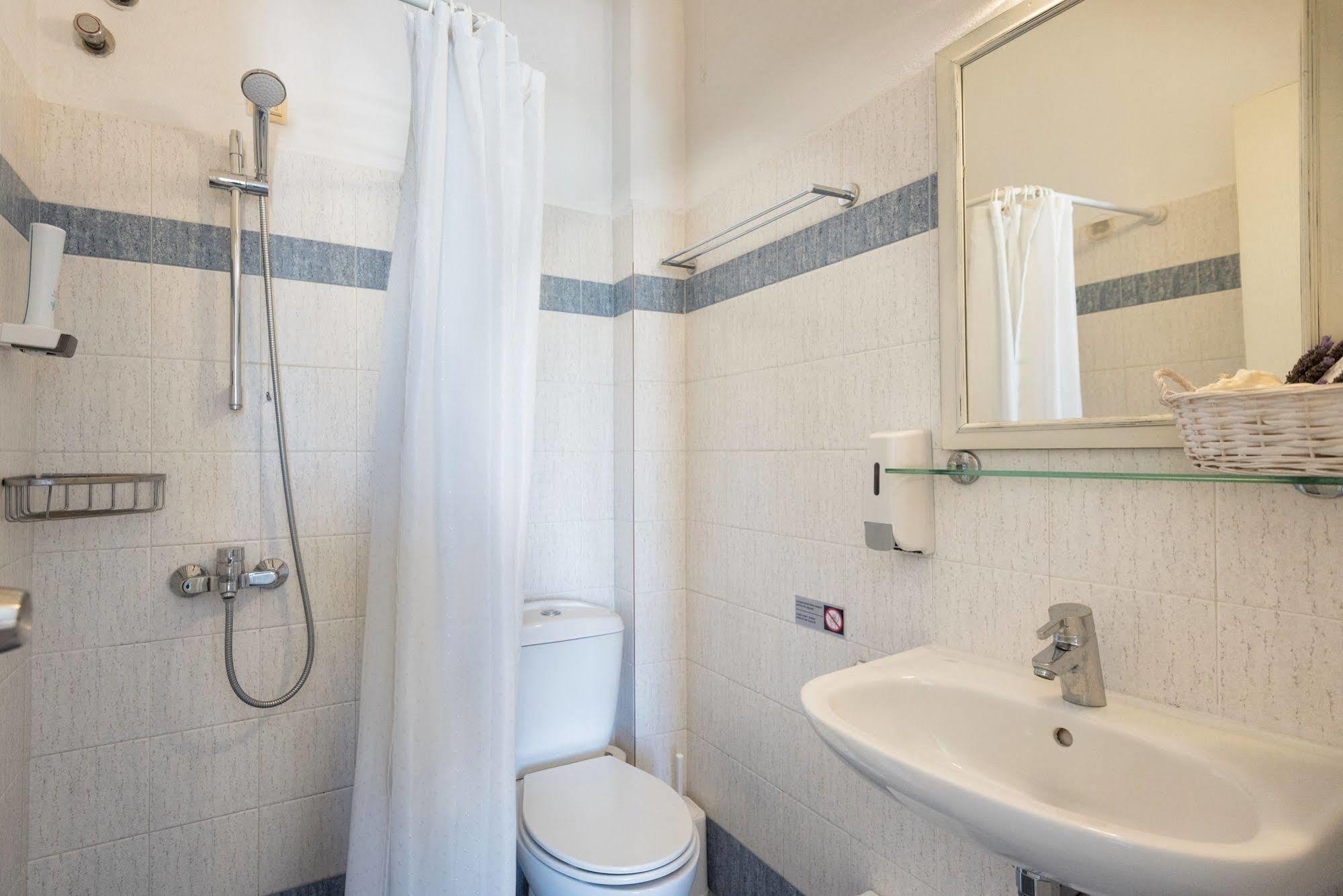 פארוס Hotel Oasis מראה חיצוני תמונה
