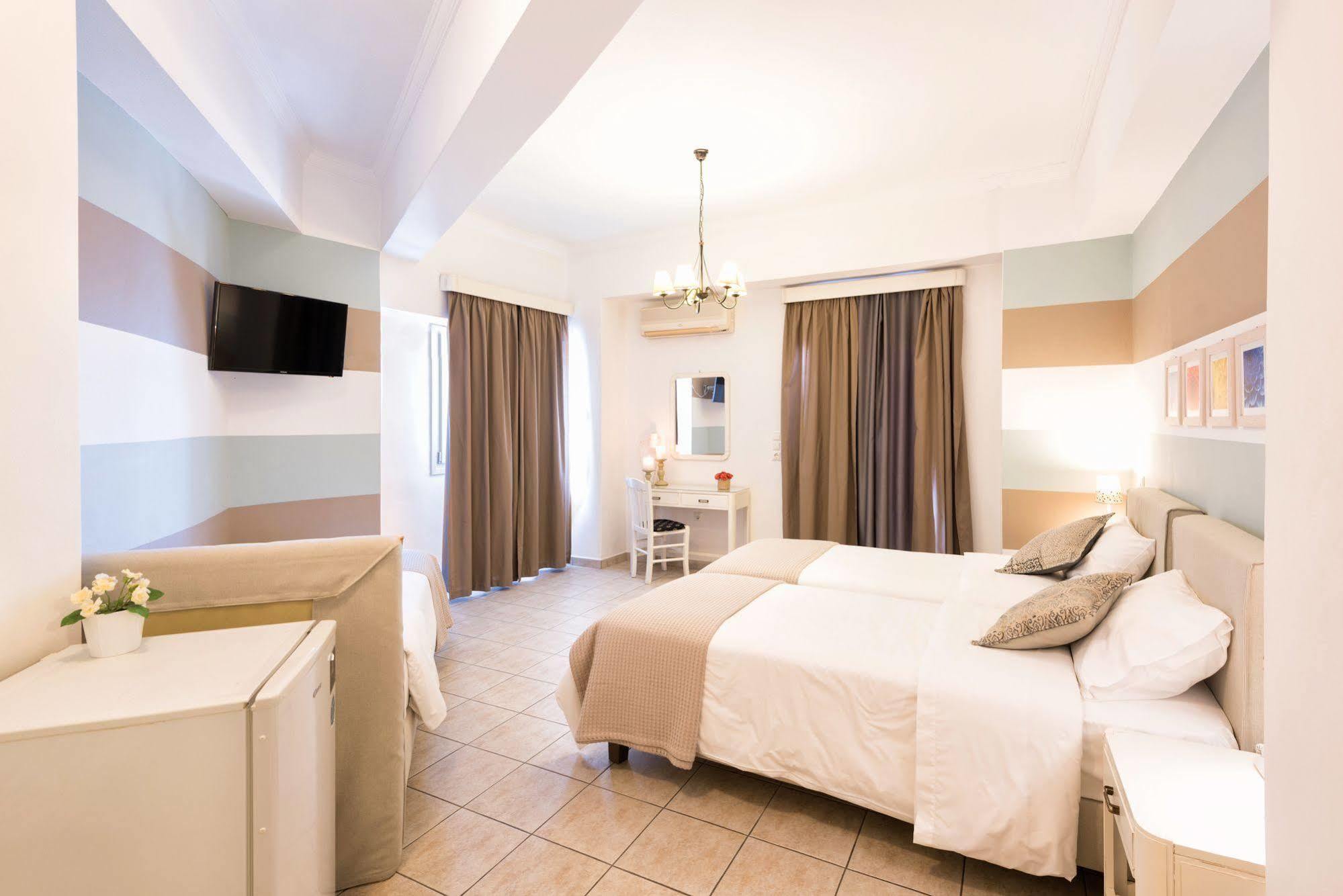 פארוס Hotel Oasis מראה חיצוני תמונה