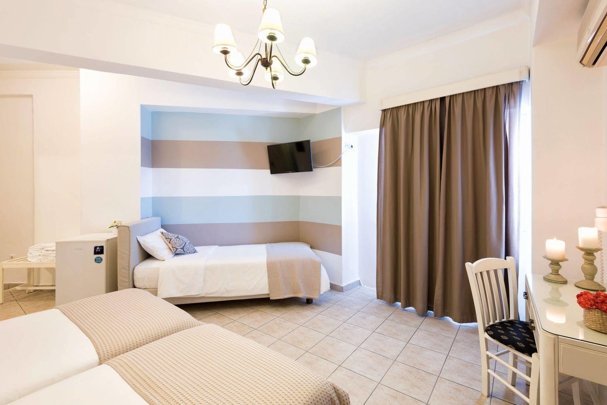 פארוס Hotel Oasis מראה חיצוני תמונה
